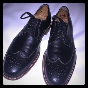 Banana Republic Wing Tips